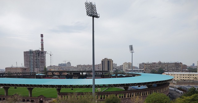 并亲自操刀 并亲自操刀